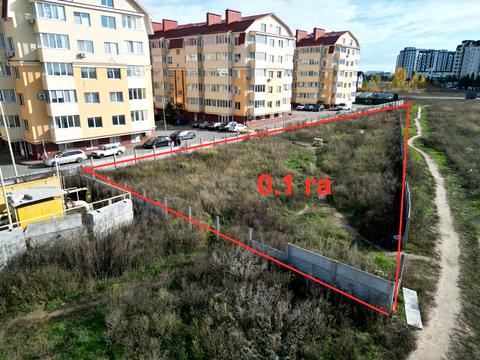 участок по адресу Героев Небесной Сотни просп.