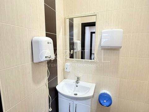 комерційна за адресою Хрещатик вул., 10