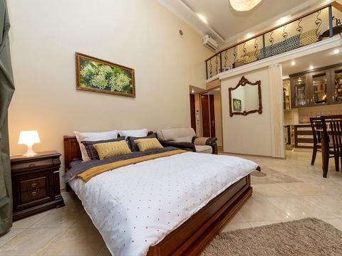 квартира за адресою Богдана Хмельницького вул., 32