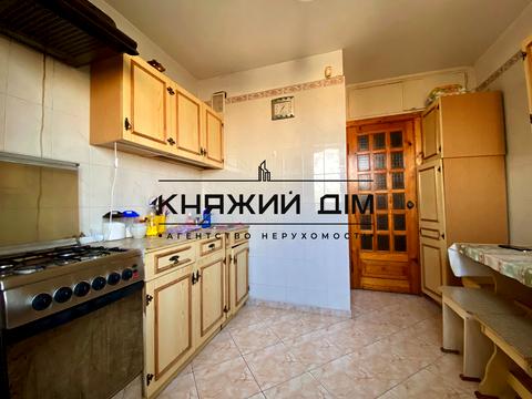 квартира за адресою Дарницький бульв., 7