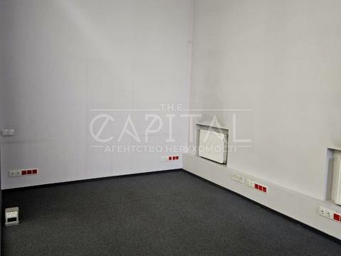 комерційна за адресою Генерала Алмазова вул. (Кутузова), 12