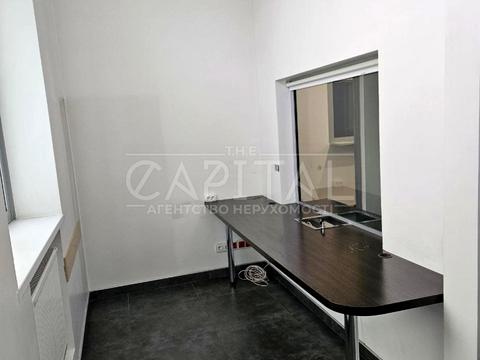 комерційна за адресою Генерала Алмазова вул. (Кутузова), 12