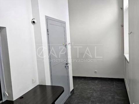 комерційна за адресою Генерала Алмазова вул. (Кутузова), 12