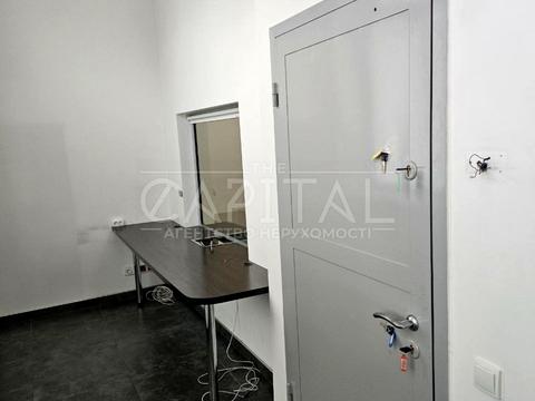 комерційна за адресою Генерала Алмазова вул. (Кутузова), 12