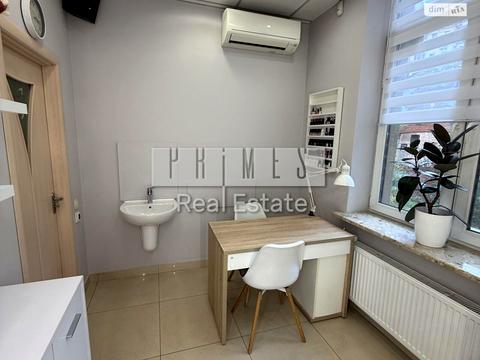 комерційна за адресою В'ячеслава Чорновола вул., 27