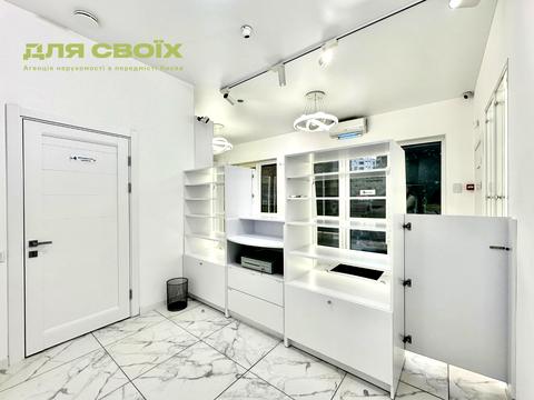 комерційна за адресою Панорамна вул., 2-Г