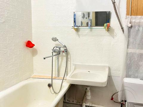 квартира по адресу Менахем-Мендл Шнеерсона ул. (Мініна), 15