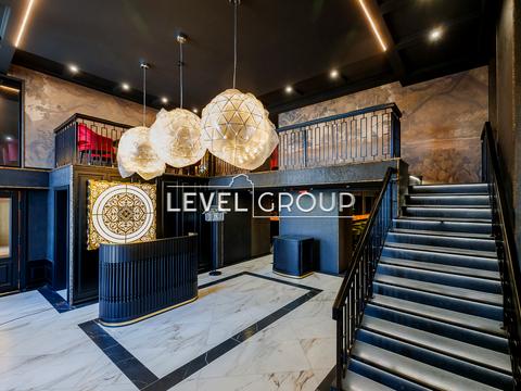 комерційна за адресою Набережно-Хрещатицька вул., 17/18