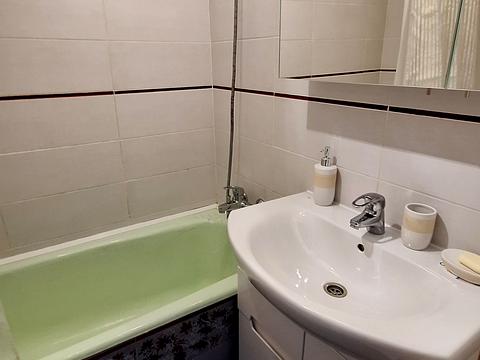 квартира за адресою Івана Величковського вул., 10