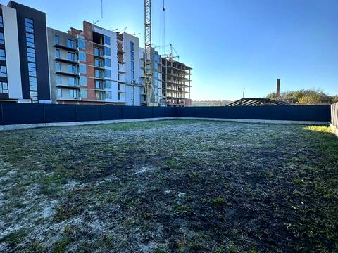 коммерческая по адресу Галицька, 9-а