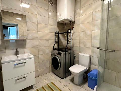 коммерческая по адресу Галицька, 9-а