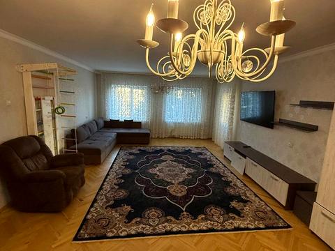 квартира за адресою Григора Крука вул., 4