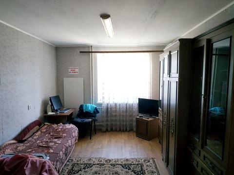 квартира за адресою Василя Макуха вул. (Червонопартизанська), 1