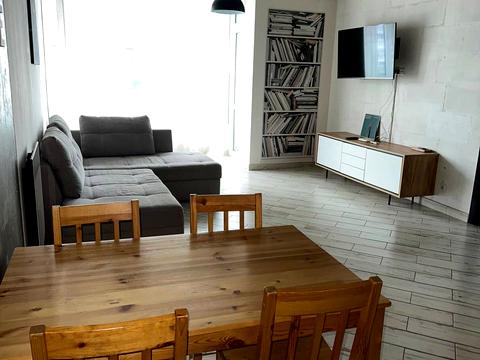 квартира по адресу Calle Dilova ул. (Димитрова), 4