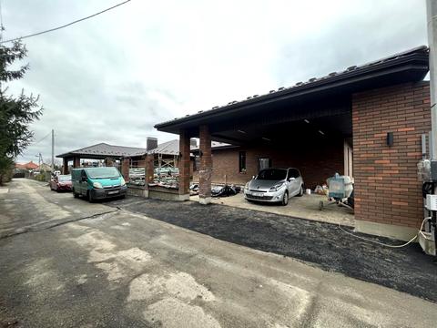 будинок за адресою Дачна