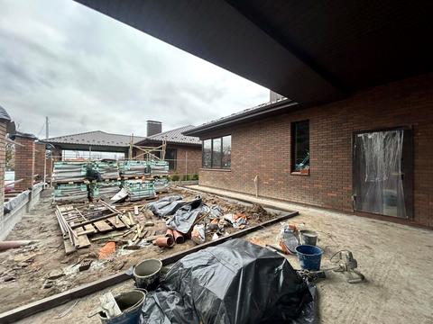 будинок за адресою Дачна