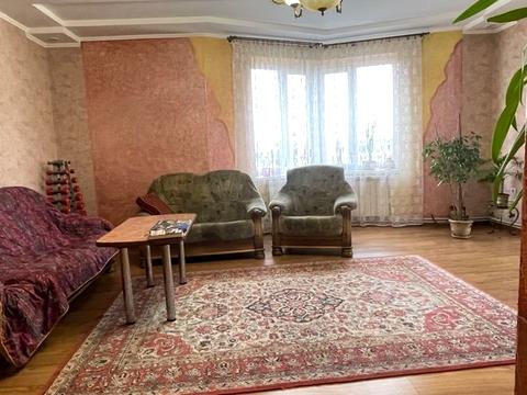 квартира за адресою Тролейбусна вул., 28