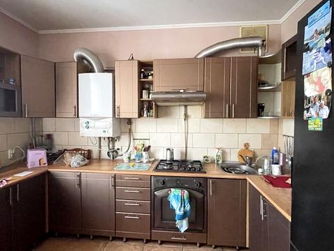 квартира за адресою Тролейбусна вул., 28