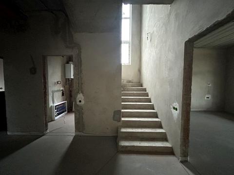 будинок за адресою Джерельна