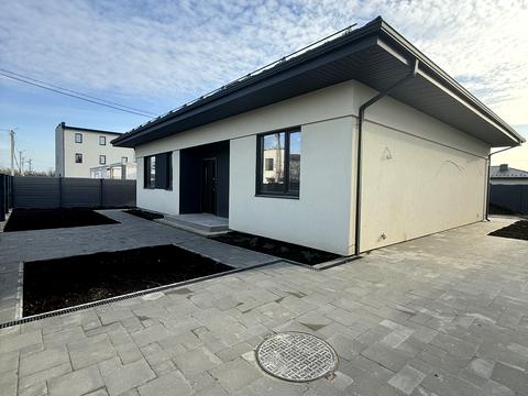 будинок за адресою с. Нове, Садова вул.