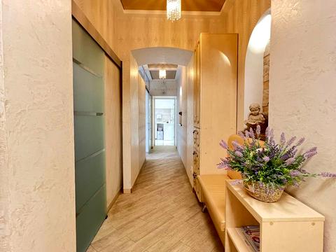 комерційна за адресою Поштова, 5