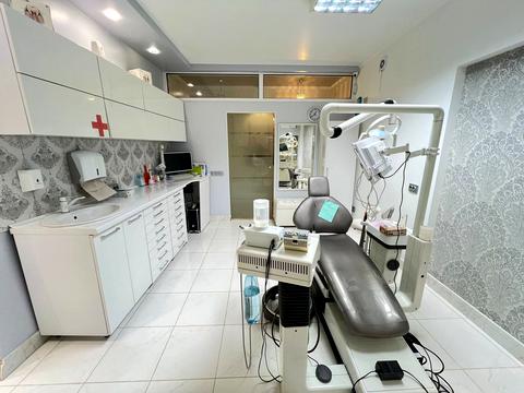 комерційна за адресою Поштова, 5