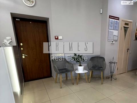 комерційна за адресою В'ячеслава Чорновола вул., 27