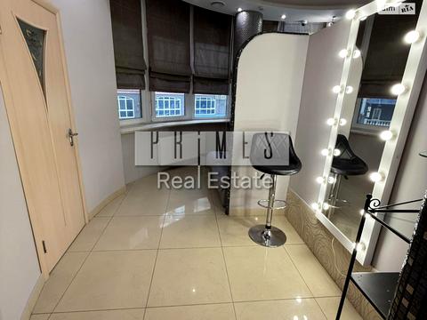 комерційна за адресою В'ячеслава Чорновола вул., 27