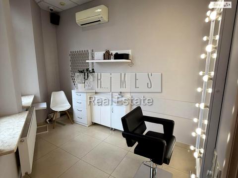 комерційна за адресою В'ячеслава Чорновола вул., 27