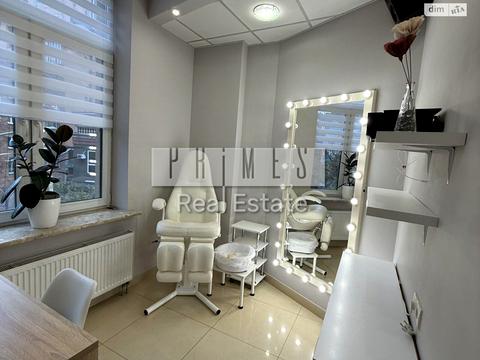 комерційна за адресою В'ячеслава Чорновола вул., 27