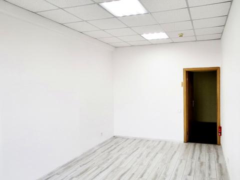 комерційна за адресою Євгена Сверстюка вул. (Марини Раскової), 17