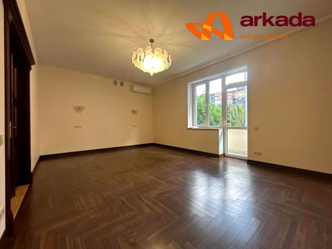 квартира за адресою Республіканська вул., 18