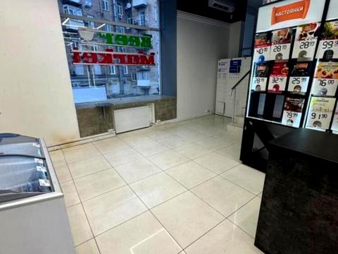 комерційна за адресою Лютеранська вул., 3