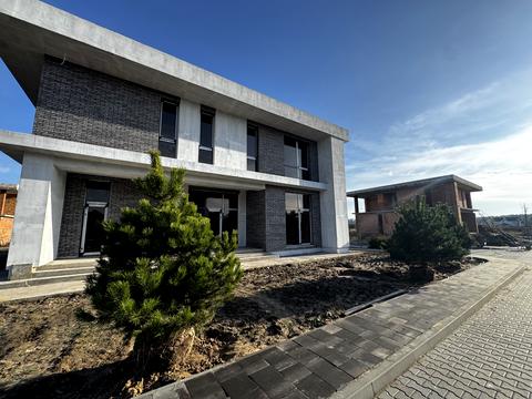 будинок за адресою Сонячна вул.