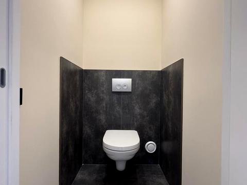 комерційна за адресою Академіка Книшова вул. (Амурська), 6