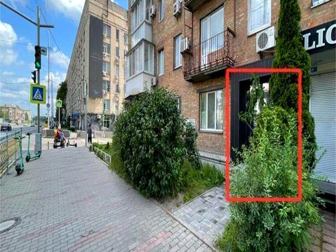 коммерческая по адресу Леси Украинки бульв., 30