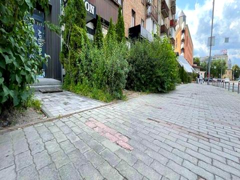 коммерческая по адресу Леси Украинки бульв., 30