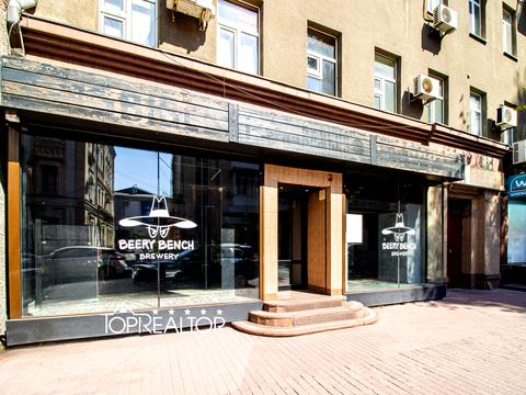 комерційна за адресою Ярослава Мудрого вул. (Петровського), 37