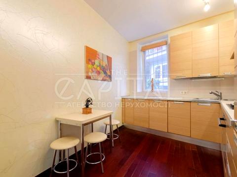 будинок за адресою вул. Дмитрия Дорошенко