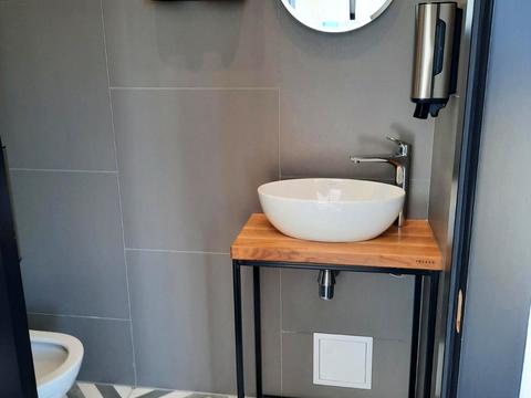 комерційна за адресою Київ, Академіка Книшова вул. (Амурська), 6