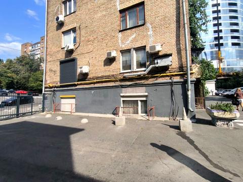 комерційна за адресою Іоанна Павла II вул. (Патріса Лумумби), 10