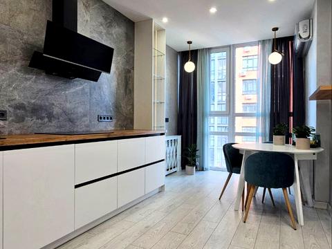 квартира за адресою Миколи Гулака вул., 4