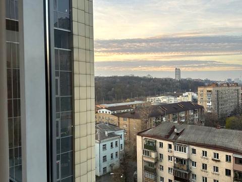 коммерческая по адресу Антоновича ул. (Горького), 172