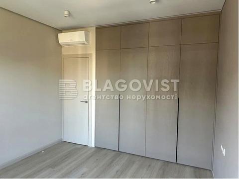 квартира по адресу Метрологическая ул., 107-Г