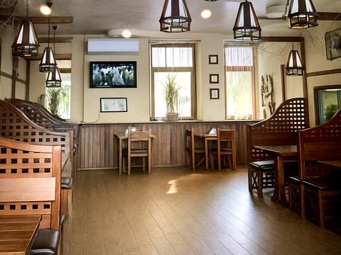 комерційна за адресою М'ясоєдовська вул., 1