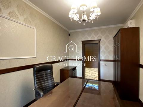 комерційна за адресою Антоновича вул. (Горького), 131