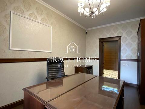 комерційна за адресою Антоновича вул. (Горького), 131