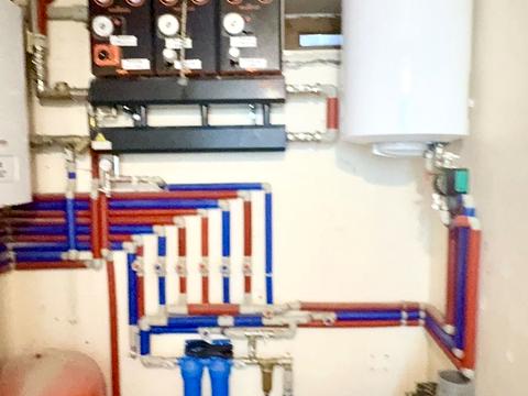 дом по адресу с. Новая долина, Центральная, 1