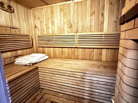 дом по адресу с. Новая долина, Центральная, 1