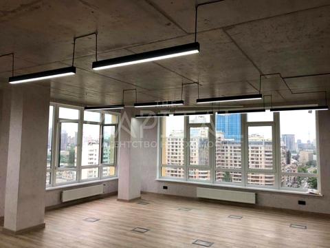 коммерческая по адресу Жилянская ул., 68